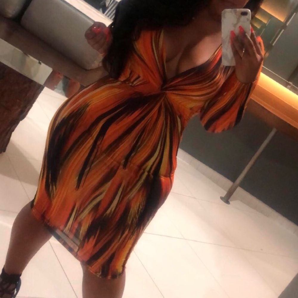 Body con long sleeve dress